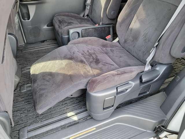 アルファード ２４０Ｓ　プライムセレクションＩＩ　タイプゴールド　両側パワースライドドア・リアモニター（31枚目）