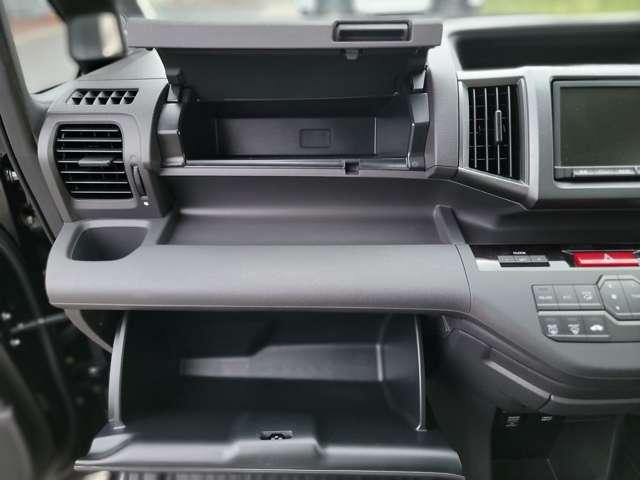 ステップワゴン Ｇ　Ｌパッケージ　両側パワースライドドア（37枚目）