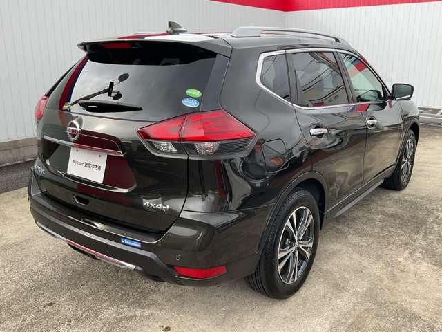 エクストレイル ２．０　２０Ｘｉ　２列車　４ＷＤ　※純正９インチナビ＋地デジ＋全周囲カメラ　セキュリティ　リアカメラ　追従クルーズ　ＬＥＤ　ドライブレコーダ　インテリジェントキー　ＬＤＷ　サイドカメラ　ＥＴＣ　Ａストップ　ＡＡＣ　ナビ＆ＴＶ　メモリーナビ　キーフリー　アルミホイール　ＡＢＳ（2枚目）