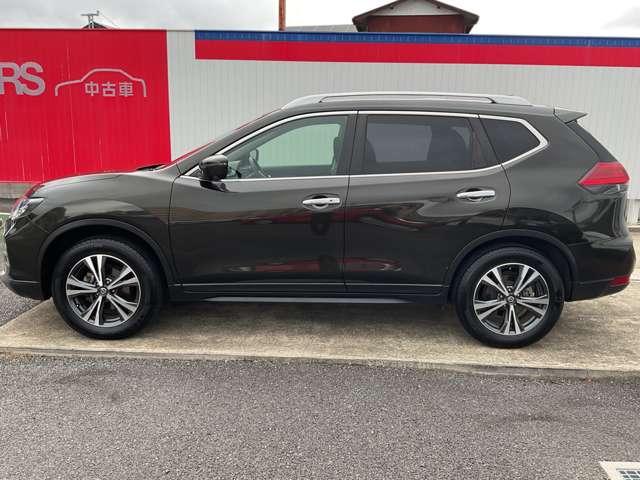 エクストレイル ２．０　２０Ｘｉ　２列車　４ＷＤ　※純正９インチナビ＋地デジ＋全周囲カメラ　セキュリティ　リアカメラ　追従クルーズ　ＬＥＤ　ドライブレコーダ　インテリジェントキー　ＬＤＷ　サイドカメラ　ＥＴＣ　Ａストップ　ＡＡＣ　ナビ＆ＴＶ　メモリーナビ　キーフリー　アルミホイール　ＡＢＳ（19枚目）