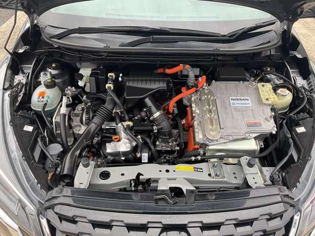 キックス １．２　Ｘ　（ｅ－ＰＯＷＥＲ）　※純正９インチナビ＋地デジ＋全周囲カメラ　ナビ＆ＴＶ　寒冷地仕様　追従クルコン　スマートキー　ＬＥＤヘッド　レーンアシスト　パワーステアリング　盗難防止システム　ドライブレコーダー　ＥＴＣ　整備記録簿有　メモリーナビ　サイドエアバッグ　アルミ（18枚目）