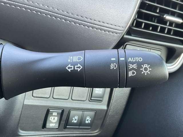 セレナ 1.2 e-POWER ハイウェイスター V ※純正10インチナビ+地デジ+全周囲カメラ 360°カメラ エマジェンシーブレーキ 寒冷地仕様 スマキー バックカメラ LED レーンアシスト 点検記録簿付 ETC ドラレコ Aストップ イモビ サイドカーテンエアバック フルオートエアコン(9枚目)