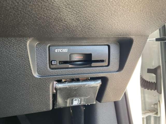 ノート １．２　Ｘ　※メーカーラインナビ＋地デジ＋全周囲カメラ　リアカメラ　衝突被害軽減ブレ－キ　全方位カメラ　ＥＴＣ付　ＬＥＤヘッドライト　レーダークルーズ　レーンアシスト　インテリジェントキー　ドラレコ　アイドリングストップ　整備記録簿　盗難防止システム（17枚目）