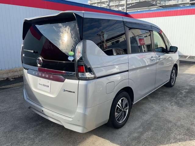 セレナ １．２　ｅ－ＰＯＷＥＲ　ＸＶ　バックビューモニター　全方位モニタ　両側パワースライドドア　クルーズコントロール　ＥＴＣ　スマートキー　ドライブレコーダー　アルミホイール　車線逸脱　盗難防止装置　キーレス　サイドカーテンエアバック（2枚目）