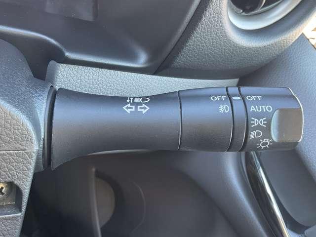 ＮＶ３５０キャラバンバン ２．５　プレミアムＧＸ　ロングボディ　ディーゼルターボ　※純正７インチナビ　＋地デジ　＋全周囲カメラ　インテリキー　運転席エアバック　ＬＥＤ　ＰＳ　ＰＷ　オートエアコン　バックモニター　点検記録簿　ＥＴＣ車載器　キーレス　ＡＢＳ　ドライブレコーダー　メモリーナビ　ワンセグ　ナビＴＶ　サイドカメラ（8枚目）