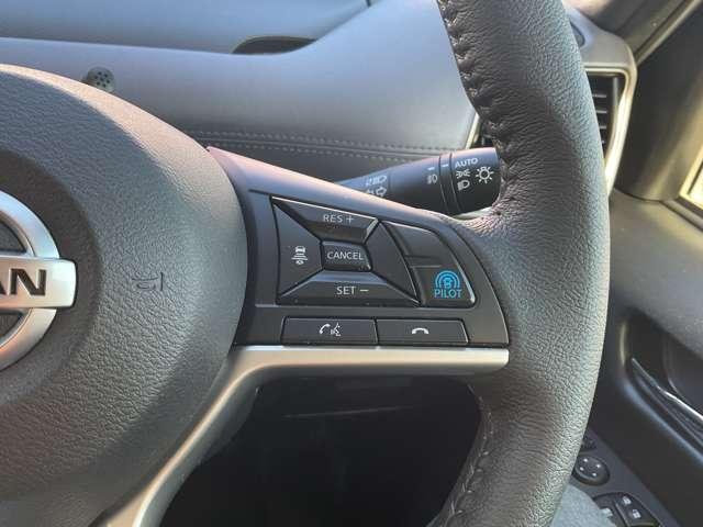 セレナ 2.0 ハイウェイスター V ※アルパイン11インチナビ サイドエアバッグ アラウンドビュ- アルミ 衝突被害軽減 LDP エアバッグ 両側オートスライドドア LEDライト インテリジェントキー 点検記録簿 サイドカメラ メモリーナビ アイドリングストップ(9枚目)