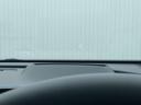 ヘッドアップディスプレイ付きなので、運転中に視線を落とさずにスピードなどの必要情報が確認できます。