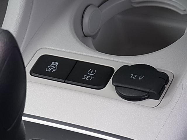 アップ!ウィズ ビーツ 200台限定車 後期型 1オーナー 禁煙 5速MTモード ETC beatsサウンドシステム USB&Bluetooth接続 レザーステアリング 純正AW オートライト 衝突軽減ブレーキ 盗難防止装置(5枚目)