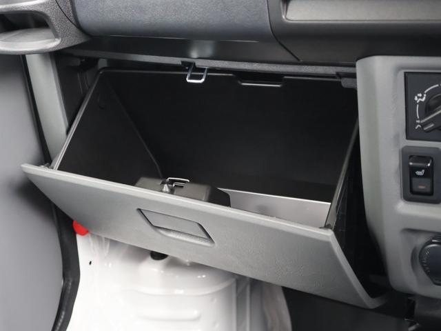 クリッパーＥＶ ４シーター　セットオプション装着車　新車保証継承渡し　１オーナー　禁煙　ＥＴＣ　ＵＳＢ充電ポート　キーレス　前席ヒーター　乗降グリップ　プライバシーガラス　オートライト　衝突軽減　急速充電機能付　充電ケーブル付属（8枚目）