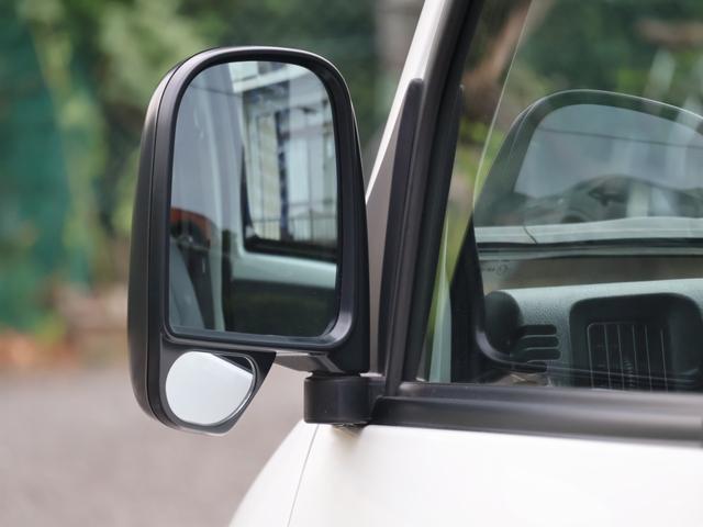 クリッパーＥＶ ４シーター　セットオプション装着車　新車保証継承渡し　１オーナー　禁煙　ＥＴＣ　ＵＳＢ充電ポート　キーレス　前席ヒーター　乗降グリップ　プライバシーガラス　オートライト　衝突軽減　急速充電機能付　充電ケーブル付属（30枚目）