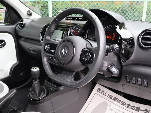 RENAULT TWINGO S LIMITEE