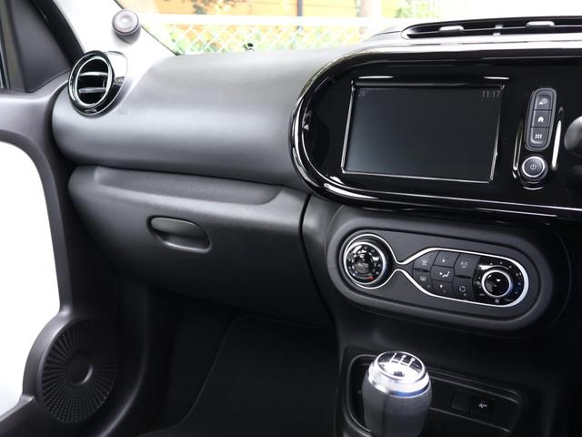 RENAULT TWINGO S LIMITEE