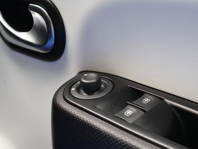 RENAULT TWINGO S LIMITEE