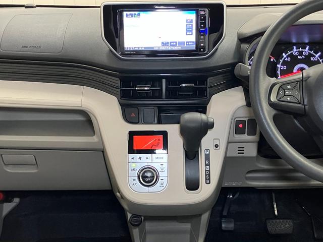 ムーヴ X SAII スマアシ Bカメラ ETC ドラレコ ステアリングスイッチ オートエアコン アイドリングストップ 横滑り防止機能 誤発進抑制機能 光軸調整ダイヤル 電動格納ミラー パワーウインドウ キーフリー(12枚目)