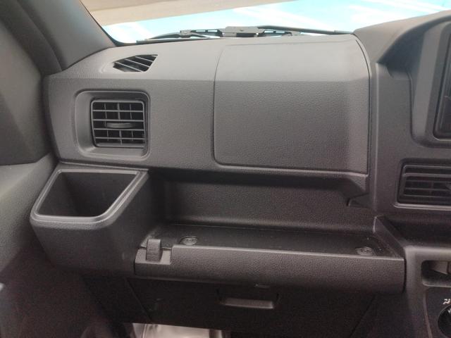 ハイゼットカーゴ ＤＸ　サポカーＳワイド適合　オーディオ　エアコン　アクセサリーソケット　コーナーセンサー　アイドリングストップ　光軸調整ダイヤル　横滑り防止機能　誤発進抑制機能　パワーウインドウ　キーレス（12枚目）