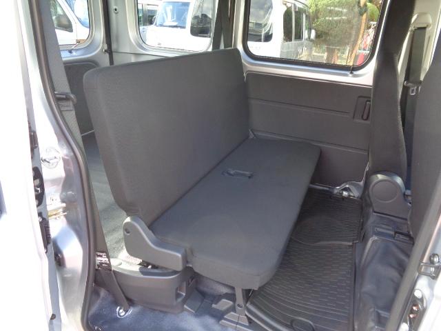 ハイゼットカーゴ ＤＸ　サポカーＳワイド適合　ラジオ　エアコン　アクセサリーソケット　コーナーセンサー　アイドリングストップ　光軸調整ダイヤル　横滑り防止機能　誤発進抑制機能　パワーウインドウ　キーレス（19枚目）