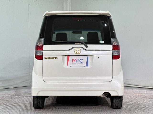 ゼストスパーク Ｗ　バックカメラ　ナビ　ＨＩＤ　スマートキー　電動格納ミラー　ベンチシート　ＡＴ　盗難防止システム　ＡＢＳ　ＣＤ　ＤＶＤ再生　ミュージックプレイヤー接続可　アルミホイール　衝突安全ボディ　エアコン（10枚目）