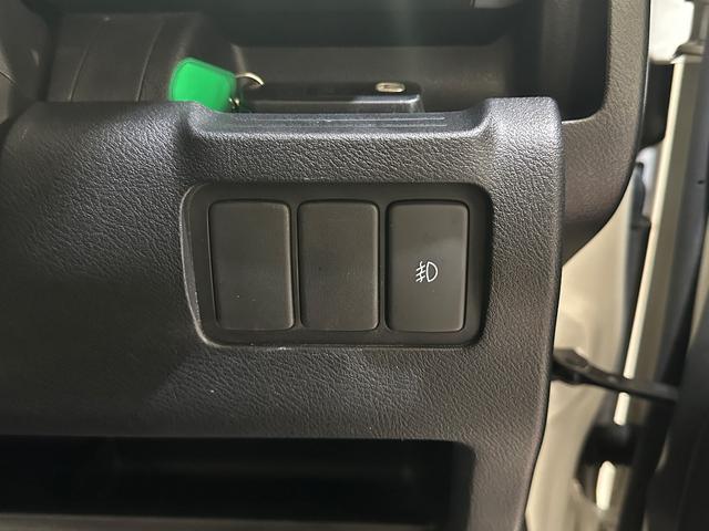 ゼストスパーク Ｗ　バックカメラ　ナビ　ＨＩＤ　スマートキー　電動格納ミラー　ベンチシート　ＡＴ　盗難防止システム　ＡＢＳ　ＣＤ　ＤＶＤ再生　ミュージックプレイヤー接続可　アルミホイール　衝突安全ボディ　エアコン（17枚目）