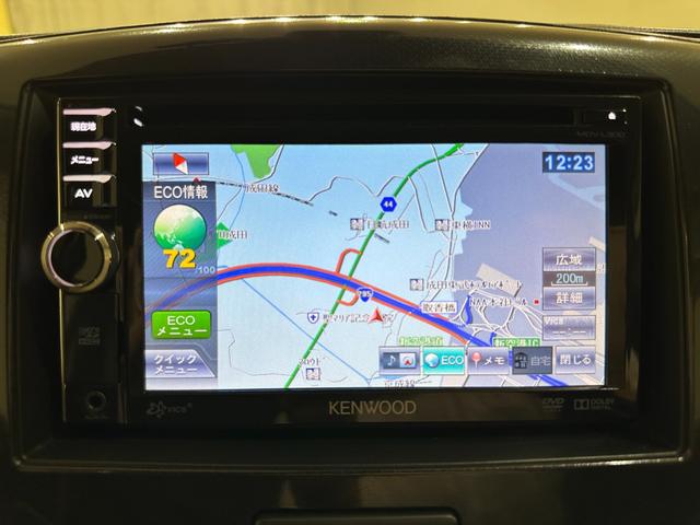 カーナビ搭載車です。