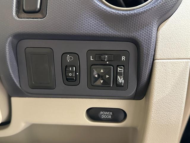 ｅＫワゴン ＧＳ　電動スライドドア　キーレスエントリー　電動格納ミラー　ベンチシート　ＡＴ　ＡＢＳ　ＣＤ　ＭＤ　衝突安全ボディ　エアコン　パワーステアリング　ＡＢＳ　パワーウインドウ　エアバッグ（5枚目）