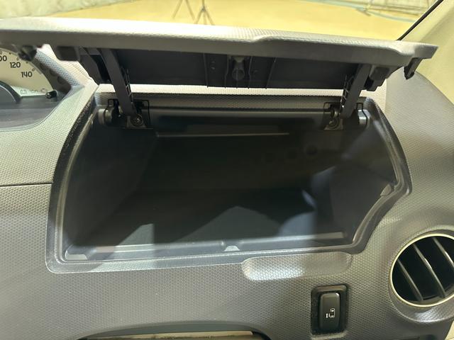 ｅＫワゴン ＧＳ　電動スライドドア　キーレスエントリー　電動格納ミラー　ベンチシート　ＡＴ　ＡＢＳ　ＣＤ　ＭＤ　衝突安全ボディ　エアコン　パワーステアリング　ＡＢＳ　パワーウインドウ　エアバッグ（6枚目）