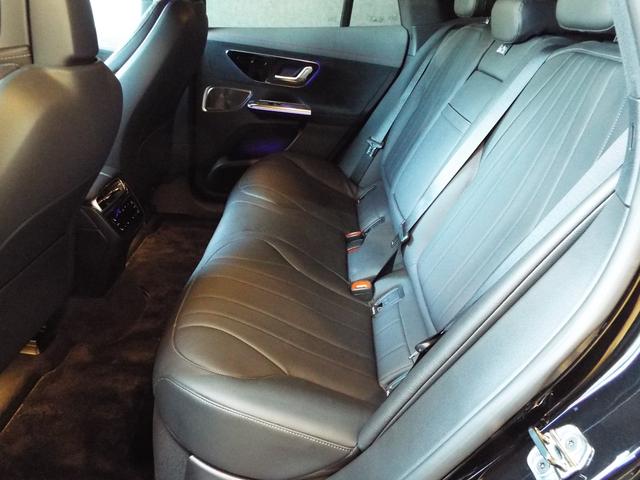 ＥＱＥ ＳＵＶ ＥＱＥ３５０　４マチック　ＳＵＶローンチエディション　ＥＱＥ３５０　４マチック　ＳＵＶローンチエディション（５名）黒本革　Ｗサンルーフ　３６０度カメラ　ヘッドアップディスプレイＥＴＣ２．０　ＡＩ機能　レーダークルーズ　キープレーン　自動駐車支援（19枚目）