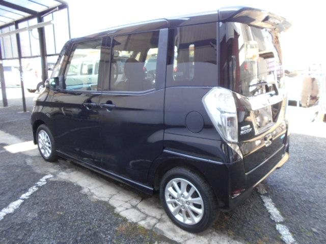 デイズルークス ハイウェイスター　Ｘ　アラウンドビューモニター／ナビＴＶ／バックカメラ／左電動スライドドア／ＥＴＣ／プッシュスタート／純正アルミホイール（16枚目）