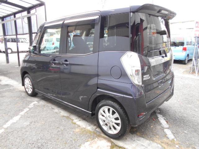 デイズルークス ハイウェイスター　Ｘ　アラウンドビューモニター／ナビＴＶ／バックカメラ／左パワスラ／ＥＴＣ／ＨＩＤライト／プッシュスタート／純正アルミ／スマートキー（16枚目）