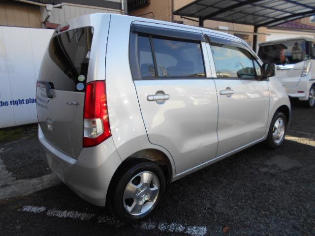 ワゴンＲ ＦＸ　純正ＣＤステレオ／キーレスエントリー／アルミホイール／ドアバイザー／リヤフルフラットシート（18枚目）