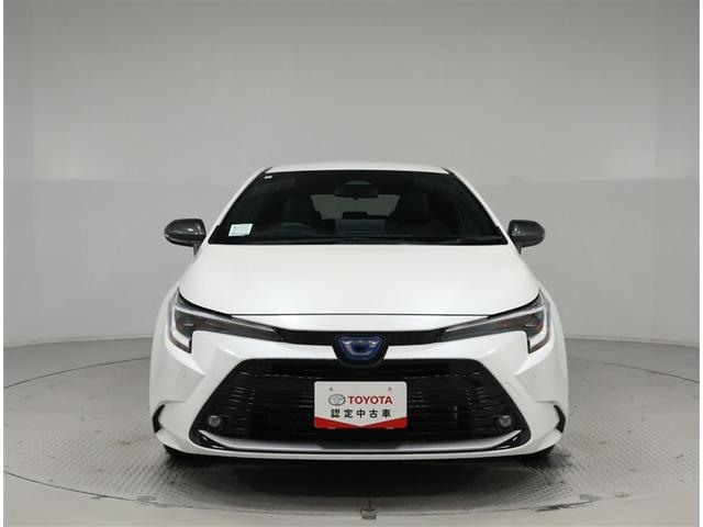 カローラツーリング ハイブリッド　ダブルバイビー　トヨタ認定中古車　禁煙・ワンオーナー・衝突被害軽減システム・誤発進抑制装置・純正ナビ・フルセグＴＶ・バックカメラ・ＥＴＣ・ＬＥＤヘッドライト・クルーズコントロール・ドライブレコーダー・シートヒーター（6枚目）