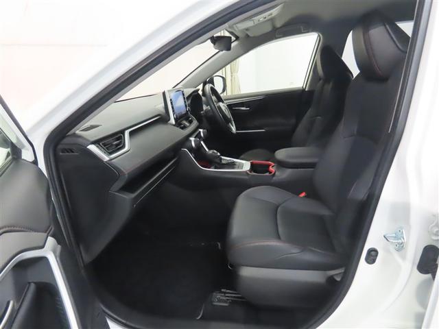 RAV4 アドベンチャー オフロードパッケージ トヨタ認定中古車 自動(衝突被害軽減)ブレーキ インテリジェントクリアランスソナ パノラマミックビューモニタ 純正地デジDAナビ パワーバックドア デジタルインナーミラー 禁煙車(10枚目)