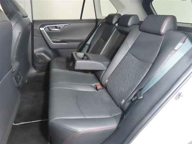 RAV4 アドベンチャー オフロードパッケージ トヨタ認定中古車 自動(衝突被害軽減)ブレーキ インテリジェントクリアランスソナ パノラマミックビューモニタ 純正地デジDAナビ パワーバックドア デジタルインナーミラー 禁煙車(11枚目)
