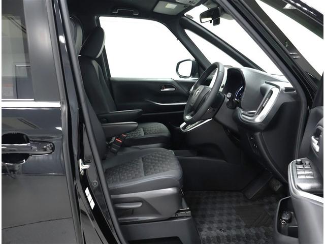 ヴォクシー ハイブリッドＳ－Ｚ　トヨタ認定中古車　自動（衝突被害軽減）ブレーキ　インテリジェントクリアランスソナー　コネクテッド地デジＤＡナビ　ＣＤ／ＤＶＤ再生機能　後席モニター　電源コンセントＡＣ１００Ｖ　シートヒータ　禁煙車（13枚目）