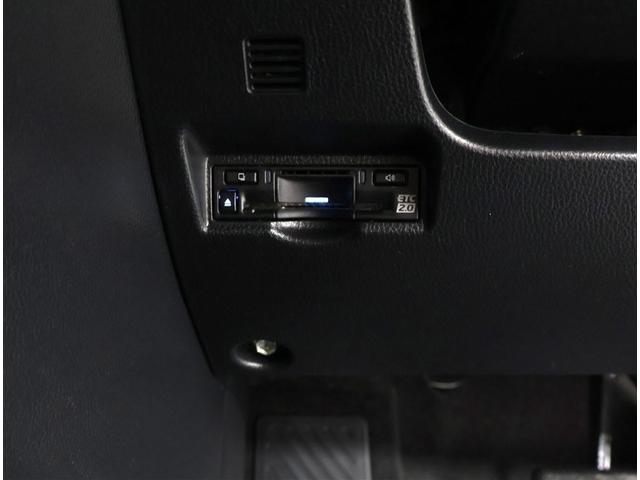 ヴォクシー ハイブリッドＳ－Ｚ　トヨタ認定中古車　自動（衝突被害軽減）ブレーキ　インテリジェントクリアランスソナー　コネクテッド地デジＤＡナビ　ＣＤ／ＤＶＤ再生機能　後席モニター　電源コンセントＡＣ１００Ｖ　シートヒータ　禁煙車（16枚目）