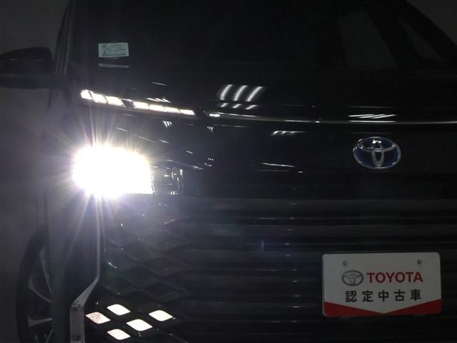 ヴォクシー ハイブリッドＳ－Ｚ　トヨタ認定中古車　自動（衝突被害軽減）ブレーキ　インテリジェントクリアランスソナー　コネクテッド地デジＤＡナビ　ＣＤ／ＤＶＤ再生機能　後席モニター　電源コンセントＡＣ１００Ｖ　シートヒータ　禁煙車（29枚目）