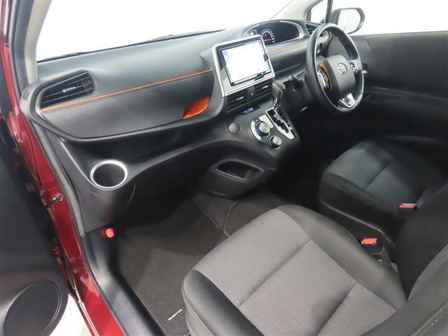 シエンタ ファンベースＧ　自動（衝突被害軽減）ブレーキ　インテリジェントクリアランスソナー　パノラマミックビューモニター　先進ライト　純正地デジナビ　ＣＤ／ＤＶＤ再生機能　両側電動スライドドア　禁煙車（10枚目）