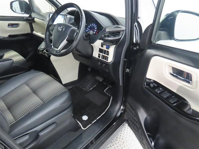 ノア ハイブリッドSi ダブルバイビーIII トヨタ認定中古車 自動(衝突被害軽減)ブレーキ インテリジェントクリアランスソナー LEDヘッドライト ドライブレコーダ アルパイン製地デジナビ CD/DVD再生機能 アルパイン製後席モニター 禁煙車(9枚目)