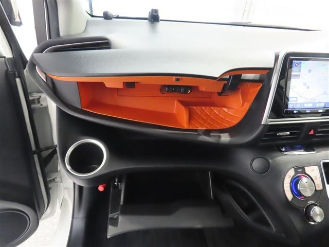 シエンタ ハイブリッドG クエロ トヨタ認定中古車 自動(衝突被害軽減)ブレーキ インテリジェントクリアランスソナー パノラマミックビューモニター ドライブレコーダ 純正地デジナビ CD/DVD再生機能 両側電動スライドドア 禁煙車(29枚目)