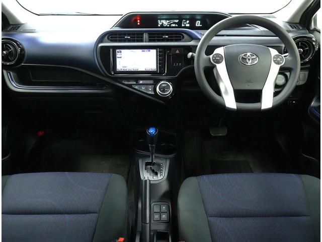 アクア Ｓ　ＬＥＤヘッドライト　ＬＥＤフォグランプ　純正ワンセグナビ　ＣＤ再生機能　バックガイドモニター　キーレスエントリー　純正アルミホイール　禁煙車（3枚目）