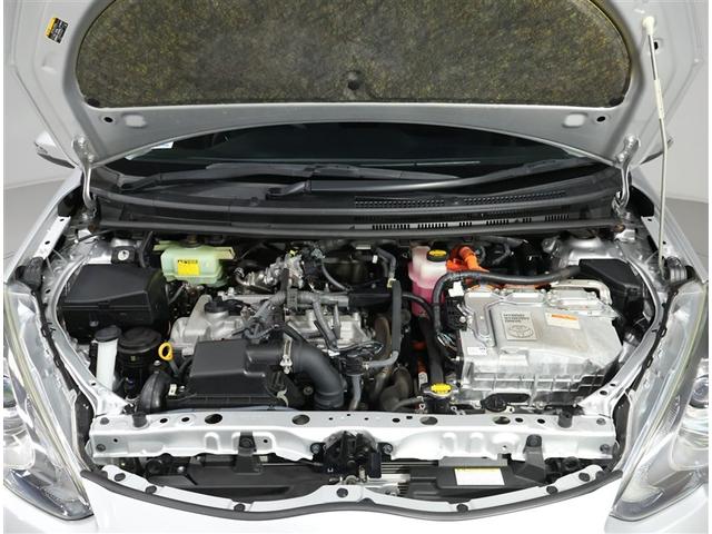 アクア Ｓ　ＬＥＤヘッドライト　ＬＥＤフォグランプ　純正ワンセグナビ　ＣＤ再生機能　バックガイドモニター　キーレスエントリー　純正アルミホイール　禁煙車（10枚目）