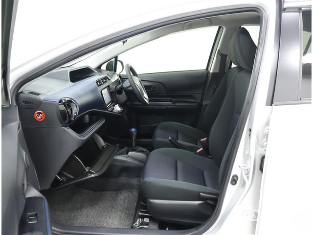 アクア Ｓ　ＬＥＤヘッドライト　ＬＥＤフォグランプ　純正ワンセグナビ　ＣＤ再生機能　バックガイドモニター　キーレスエントリー　純正アルミホイール　禁煙車（14枚目）