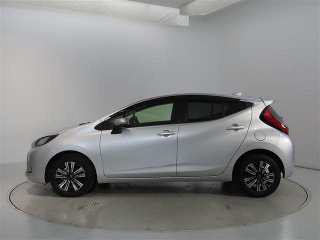 アクア Ｇ　トヨタ認定中古車　自動（衝突被害軽減）ブレーキ　インテリジェントクリアランスソナ　ドライブレコーダ　コネクテッド地デジナビ　ＣＤ／ＤＶＤ再生機能　電源コンセントＡＣ１００Ｖ　社外アルミ　禁煙車（4枚目）