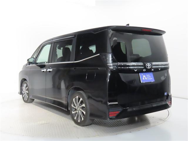 ヴォクシー Ｓ－Ｚ　自動（衝突被害軽減）ブレーキ　インテリジェントクリアランスソナー　コネクテッド地デジナビ　ＣＤ／ＤＶＤ再生機能　１４インチ後席モニター　両側電動スライドドア　シートヒータ　後席エアコン　禁煙車（2枚目）