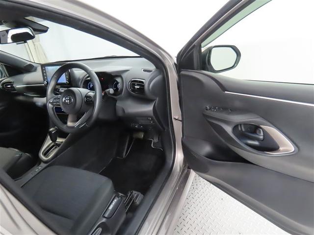 ヤリス Ｚ　自動（衝突被害軽減）ブレーキ　インテリジェントクリアランスソナー　コネクテッド地デジナビ　バックガイドモニター　ドライブレコーダ　ＬＥＤヘッドライト　ＥＴＣ２．０　禁煙車（8枚目）