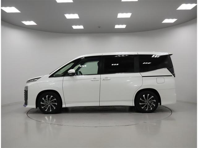 ヴォクシー ハイブリッドＳ－Ｚ　自動（衝突被害軽減）ブレーキ　インテリジェントクリアランスソナ　ブラインドスポットモニタ　ドライブレコーダ　コネクテッド地デジナビ　ＣＤ／ＤＶＤ再生機能　後席モニタ　電源コンセントＡＣ１００Ｖ　禁煙車（4枚目）