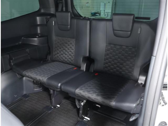 ヴォクシー ハイブリッドＳ－Ｚ　自動（衝突被害軽減）ブレーキ　インテリジェントクリアランスソナ　ブラインドスポットモニタ　ドライブレコーダ　コネクテッド地デジナビ　ＣＤ／ＤＶＤ再生機能　後席モニタ　電源コンセントＡＣ１００Ｖ　禁煙車（20枚目）