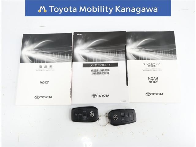 ヴォクシー ハイブリッドＳ－Ｚ　自動（衝突被害軽減）ブレーキ　インテリジェントクリアランスソナ　ブラインドスポットモニタ　ドライブレコーダ　コネクテッド地デジナビ　ＣＤ／ＤＶＤ再生機能　後席モニタ　電源コンセントＡＣ１００Ｖ　禁煙車（32枚目）