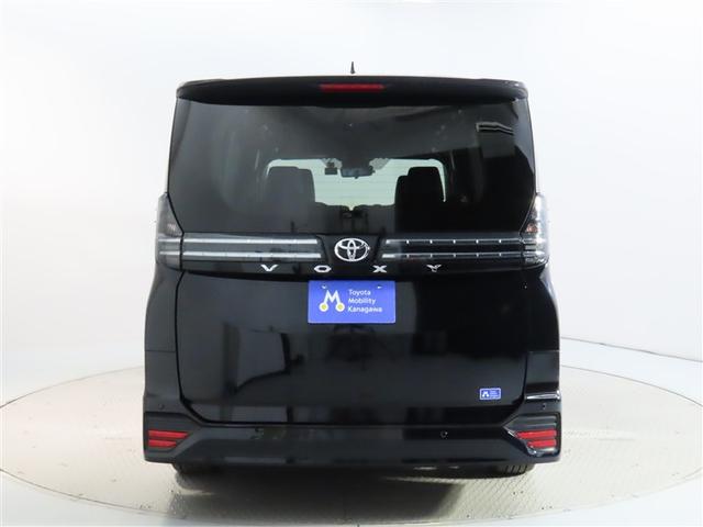 ヴォクシー Ｓ－Ｚ　自動（衝突被害軽減）ブレーキ　インテリジェントクリアランスソナ　パノラマミックビューモニター　ドライブレコーダ　デジタルインナーミラー　コネクテッド地デジナビ　ＣＤ／ＤＶＤ再生機能　パワーバックドア（2枚目）