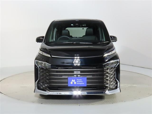 ヴォクシー Ｓ－Ｚ　自動（衝突被害軽減）ブレーキ　インテリジェントクリアランスソナ　パノラマミックビューモニター　ドライブレコーダ　デジタルインナーミラー　コネクテッド地デジナビ　ＣＤ／ＤＶＤ再生機能　パワーバックドア（5枚目）