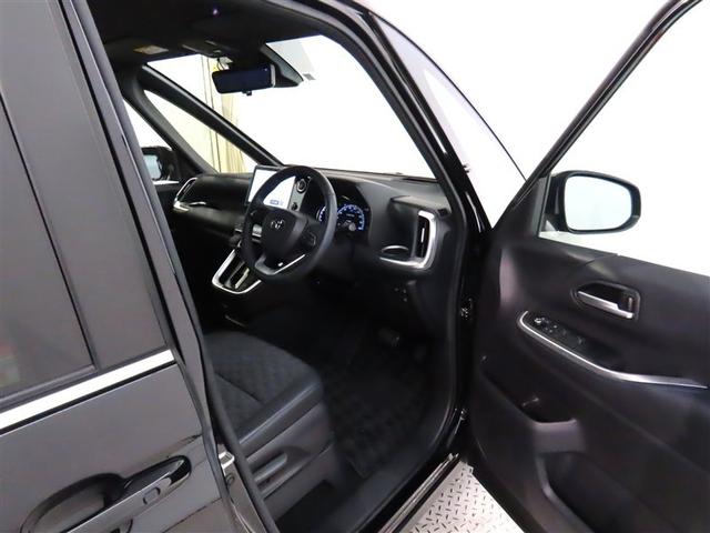 ヴォクシー Ｓ－Ｚ　自動（衝突被害軽減）ブレーキ　インテリジェントクリアランスソナ　パノラマミックビューモニター　ドライブレコーダ　デジタルインナーミラー　コネクテッド地デジナビ　ＣＤ／ＤＶＤ再生機能　パワーバックドア（8枚目）